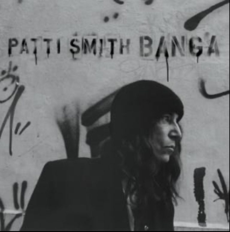 Coverphoto von Patti Smith Album BANGA, aufgenommen in Victoria, Spanien