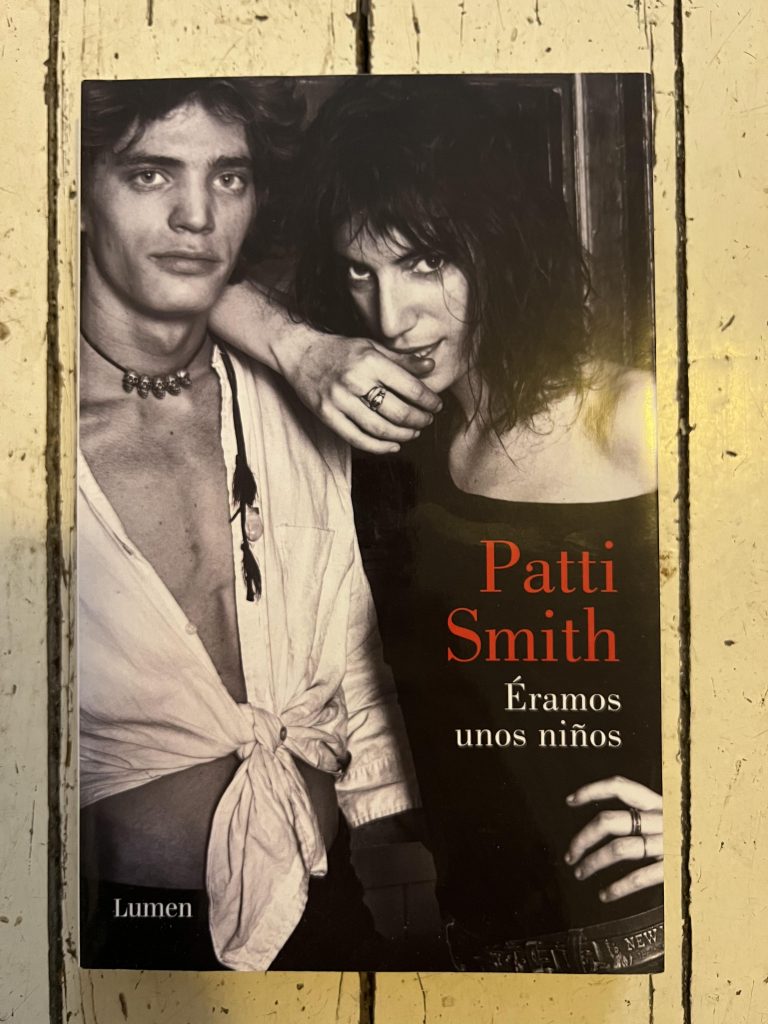 Patti Smith Buch Just Kids, Buchdeckel Vorderseite der spanischen Ausgabe