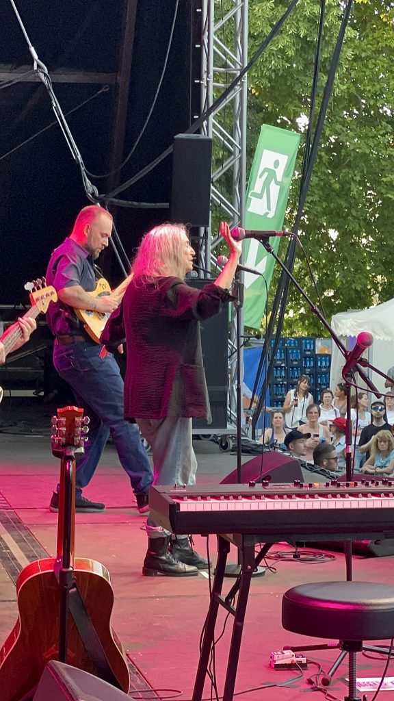 Mit Patti Smith on Europe-Tour. Patti Smith Quartet on Stage in Mainz