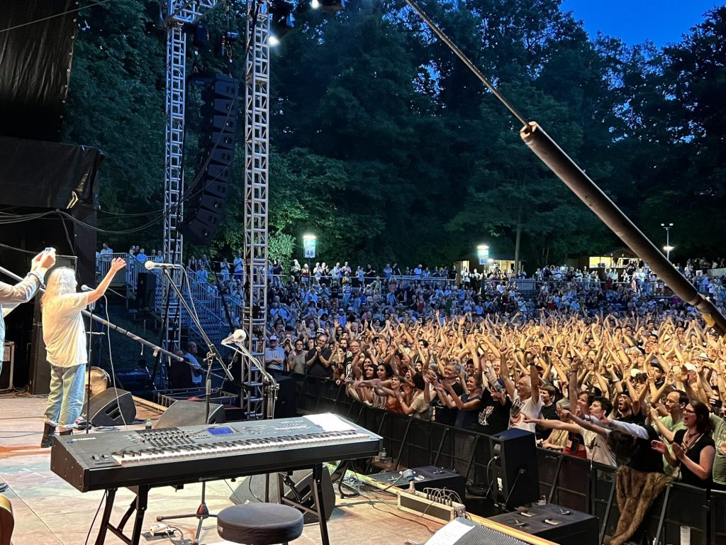 Mit Patti Smith on Europe-Tour. Patti Smith Quartet on Stage in Stuttgart