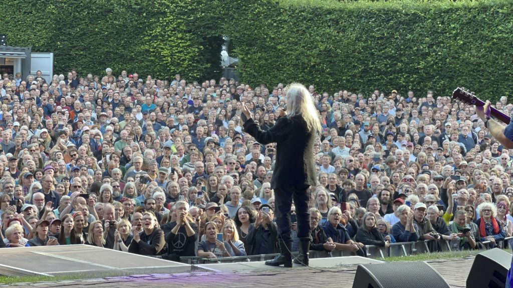 Mit Patti Smith on Europe-Tour. Patti Smith Quartet on Stage in Hamburg