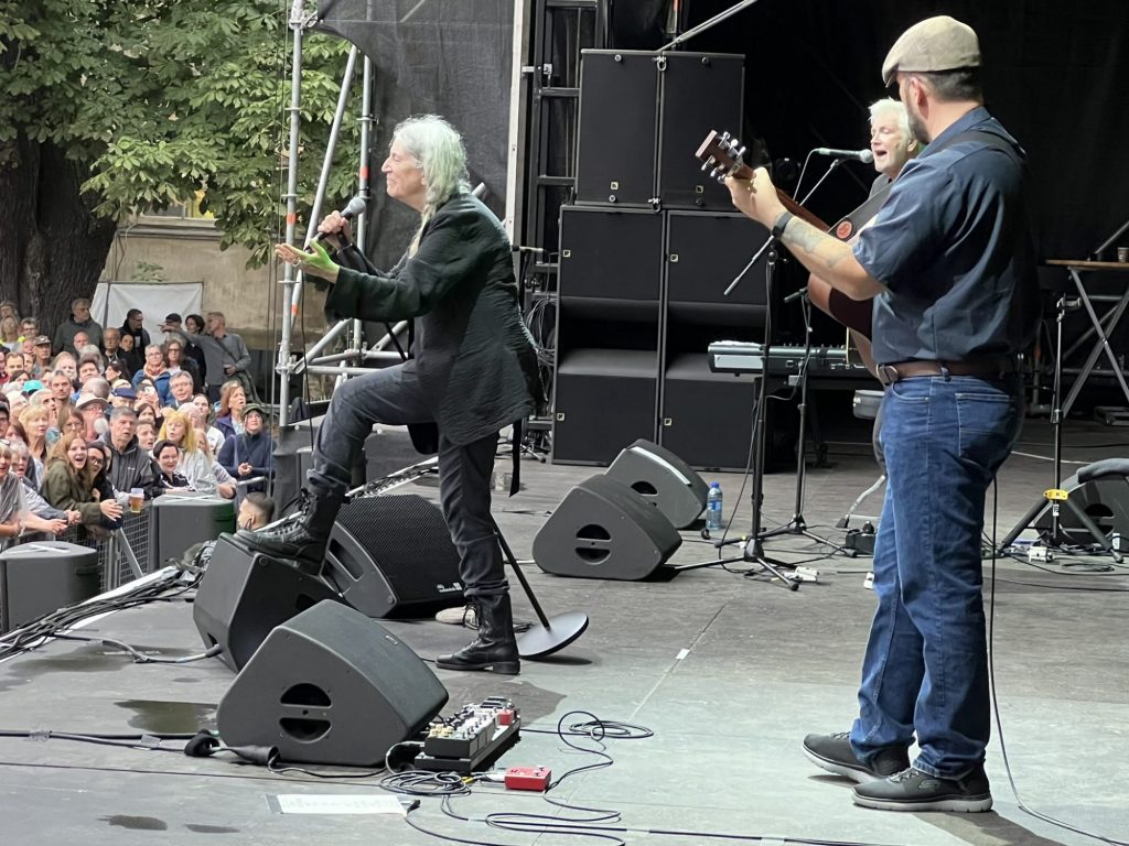 Mit Patti Smith on Europe-Tour. Patti Smith Quartet on Stage in Berlin