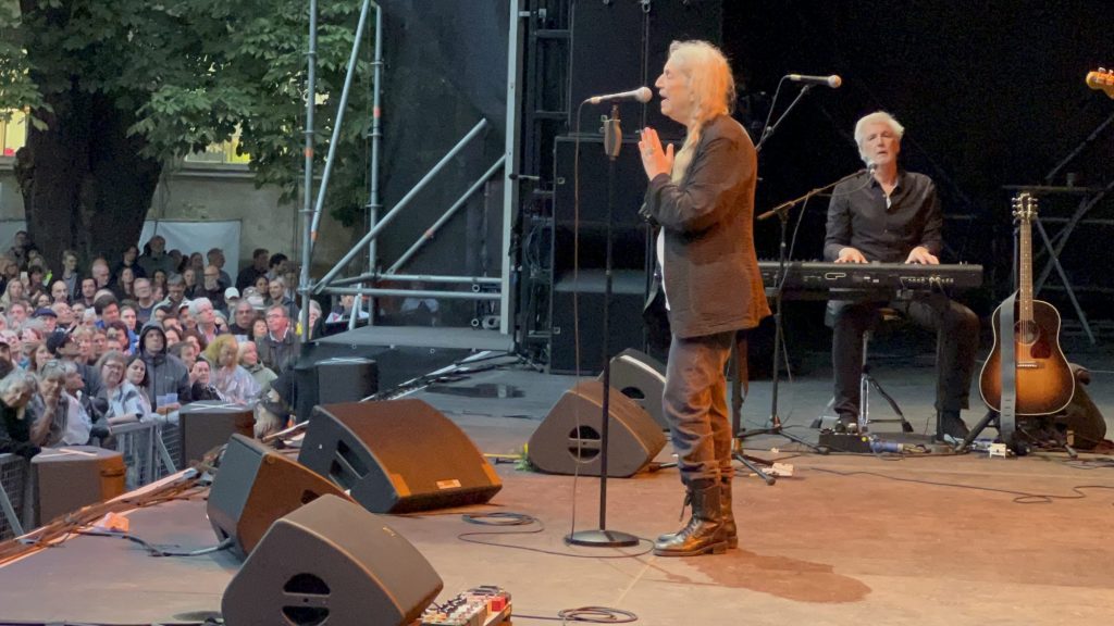 Mit Patti Smith on Europe-Tour. Patti Smith Quartet on Stage in Berlin