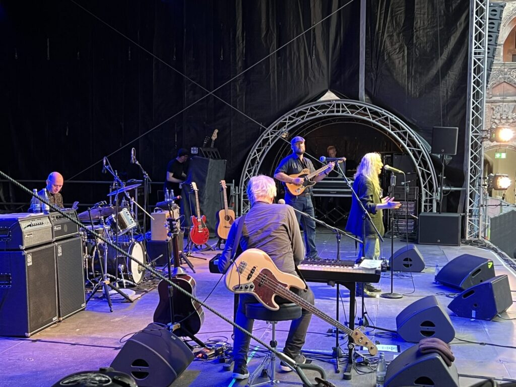 Mit Patti Smith on Europe-Tour. Patti Smith Quartet on Stage in Kulmbach