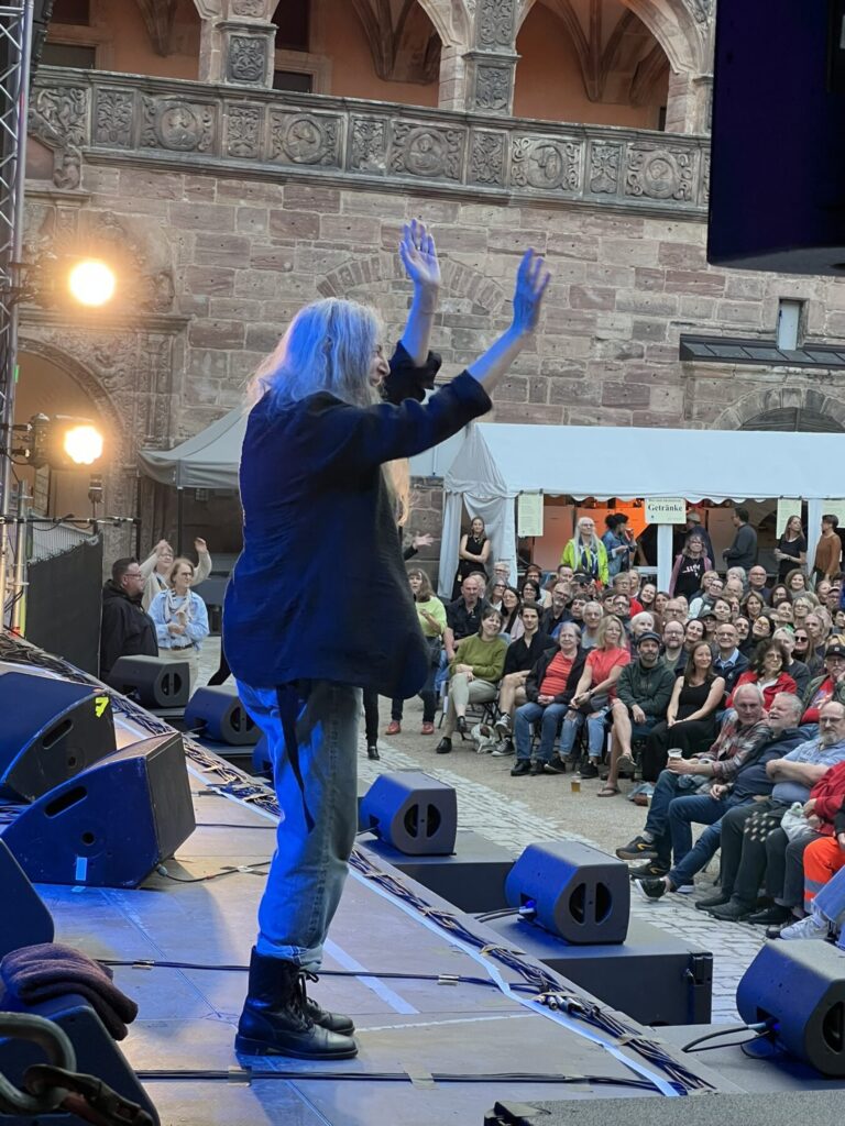 Mit Patti Smith on Europe-Tour. Patti Smith Quartet on Stage in Kulmbach