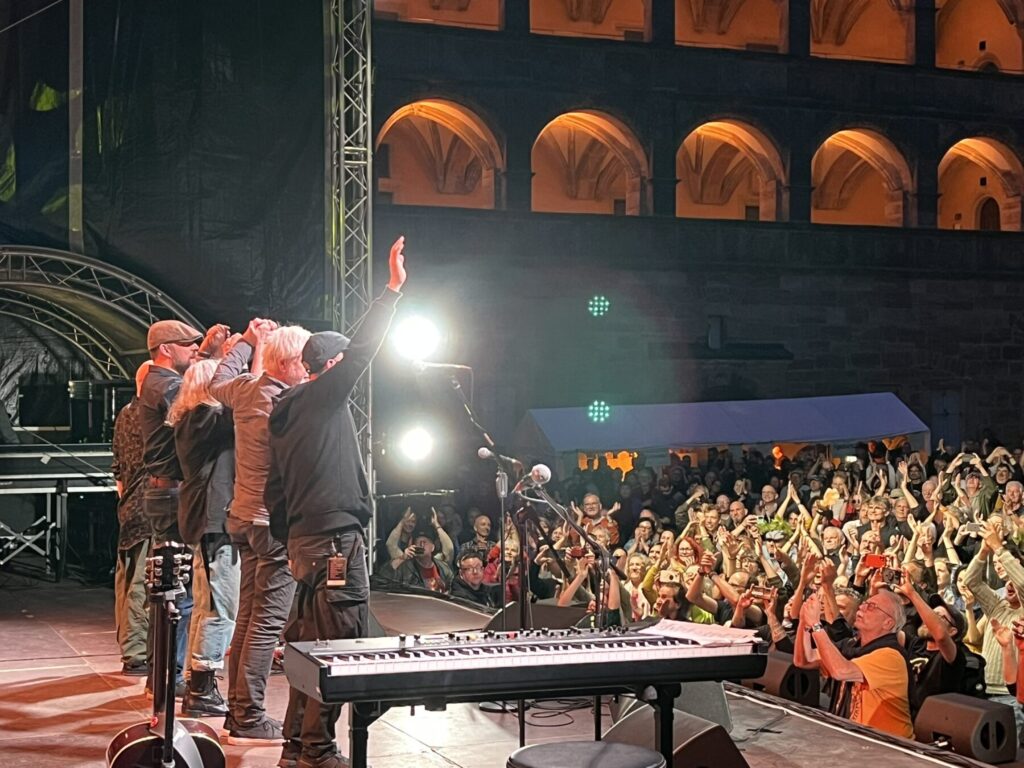 Mit Patti Smith on Europe-Tour. Patti Smith Quartet on Stage in Kulmbach
