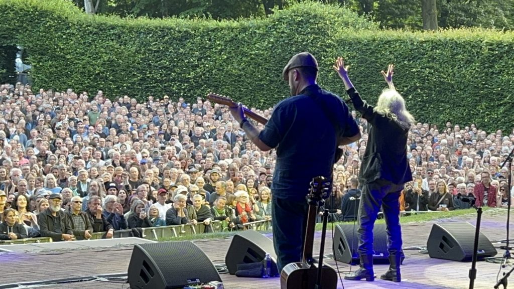 Mit Patti Smith on Europe-Tour. Patti Smith Quartet on Stage in Hamburg