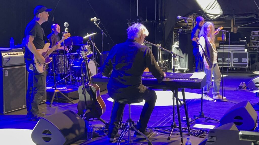 Mit Patti Smith on Europe-Tour. Patti Smith Quartet on Stage in Köln