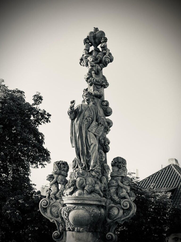 Mit Patti Smith on Europe-Tour in Prag. Impressionen aus der Stadt, zwischen Gassen, Türmen und Geschichten