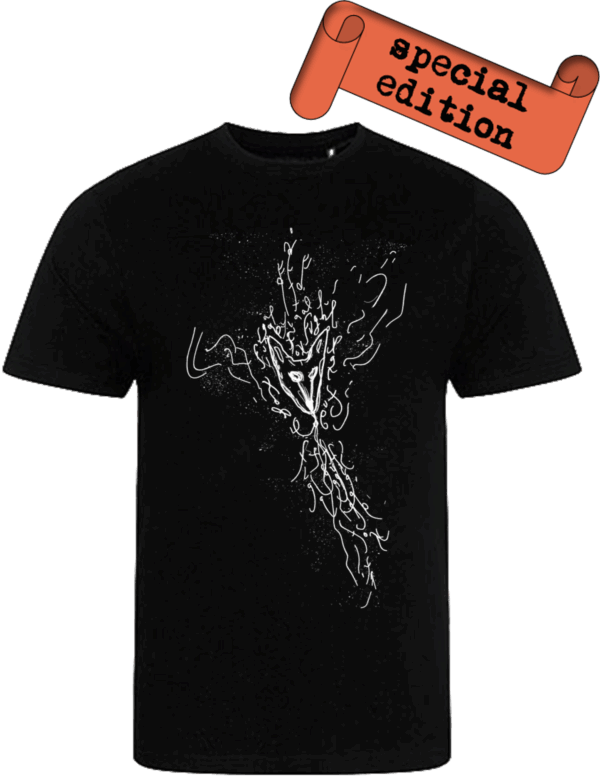 Vorderseite des schwarzen „in the center of imagined music“ T-Shirts – Special Edition von Patti Smith, Rückseite mit Original-Unterschrift als Druck